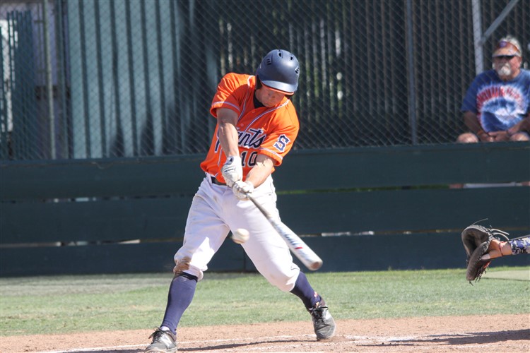 Giants struggle to find runs in game one defeat