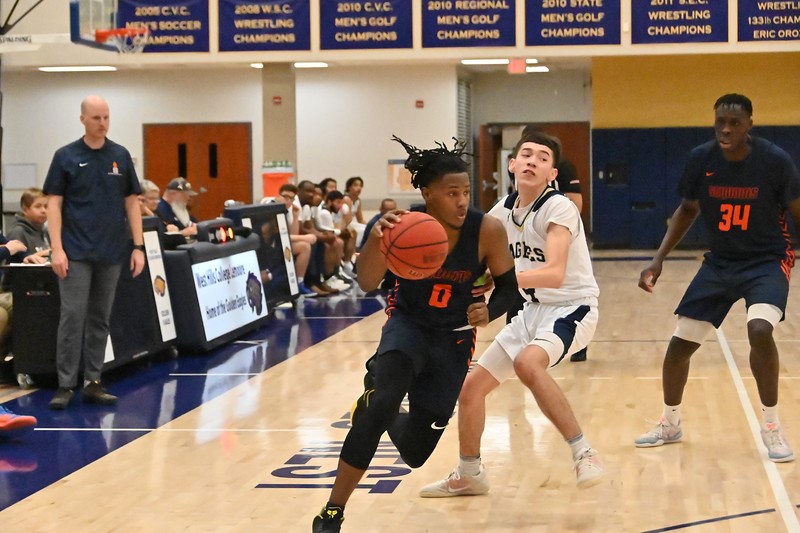 Giants look to rebound following close loss at FCC