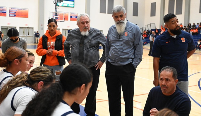 Doug White takes over as Giants women's basketball coach