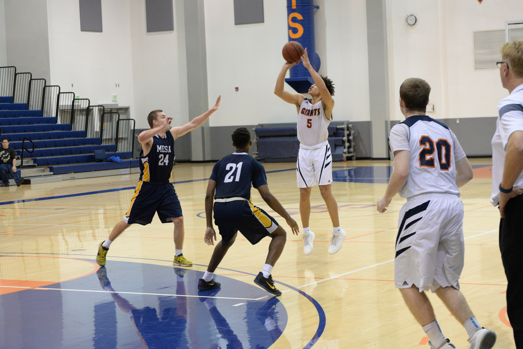 First Round Recap of Kirby Mannon Pepsi/Wyndham Tournament