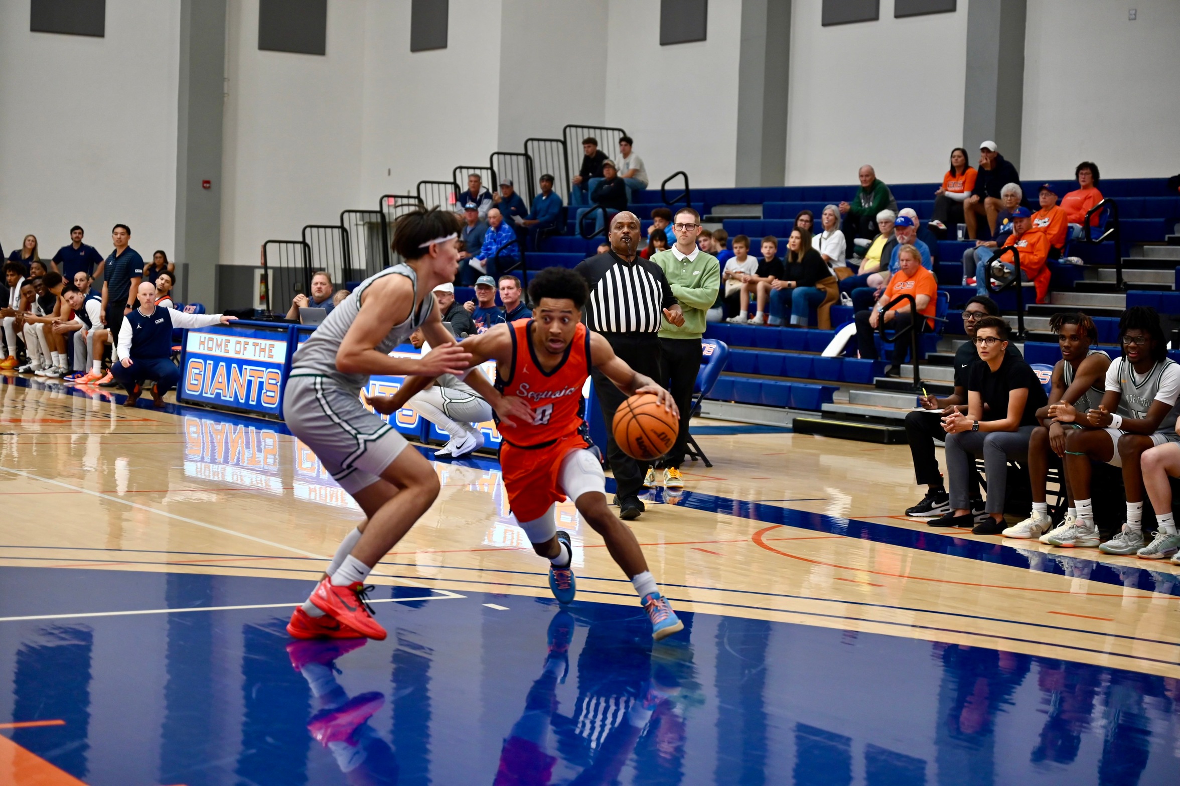 Giants men's basketball opens season with two wins