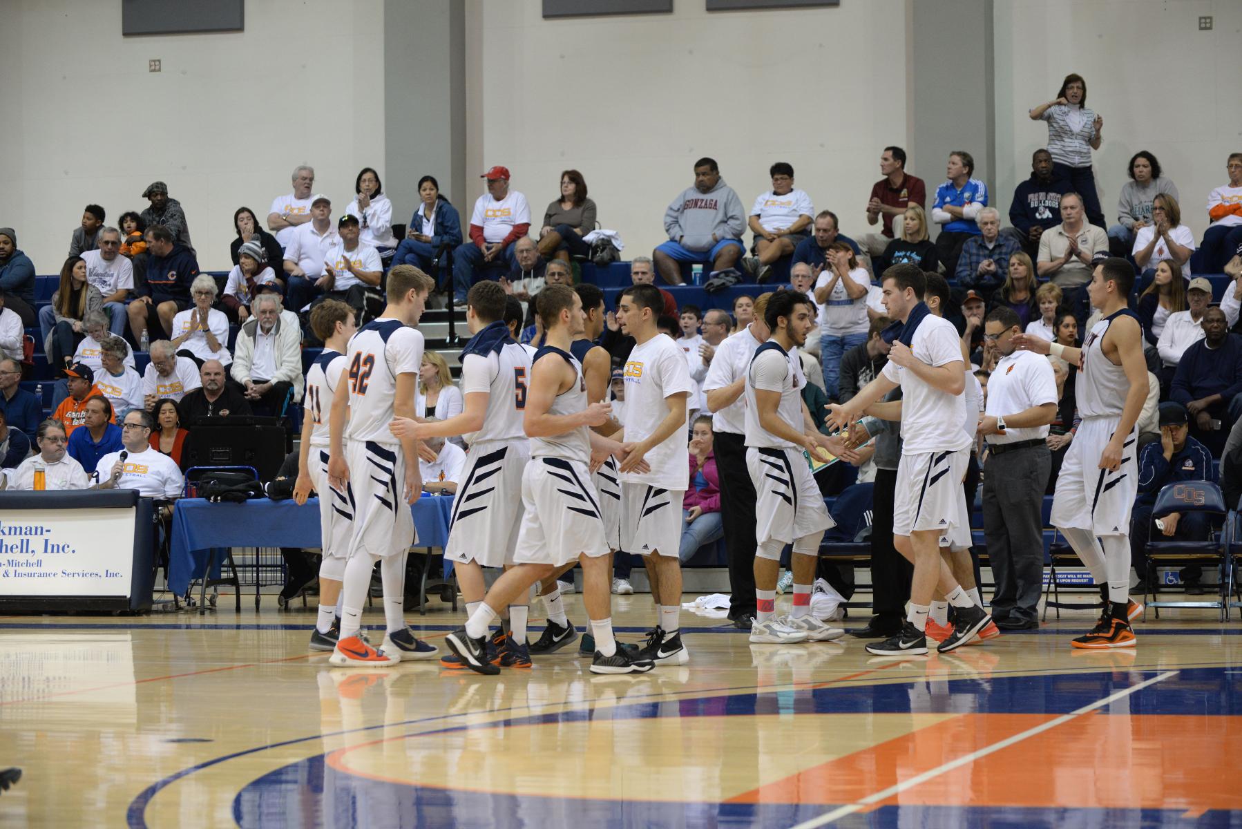 Men's Basketball Goes on the Road to Defeat Columbia