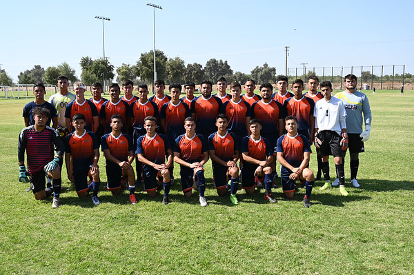 Giants set to host state No. 11 Clovis