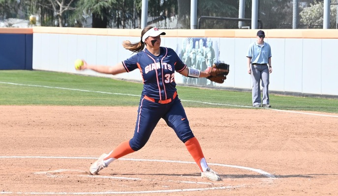 Giants' softball sweep Merced, get swept by Fresno City