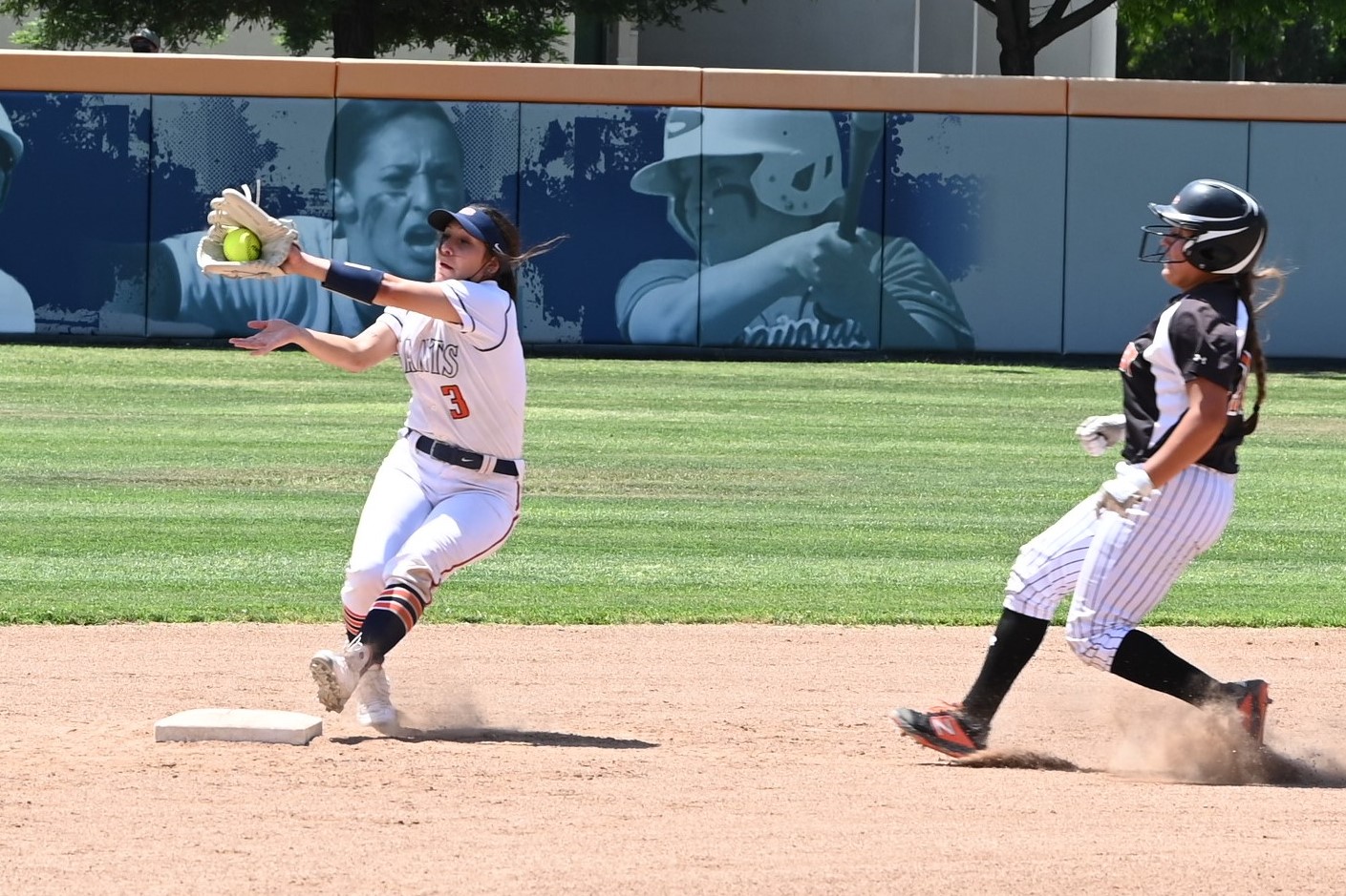 COS softball sweeps doubleheaders vs. Taft, Reedley