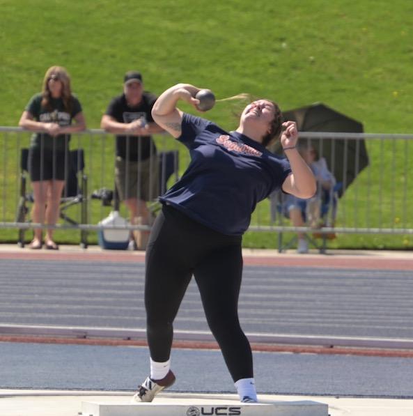 Utah Valley commit Logan captures NorCal women's discus title for Giants
