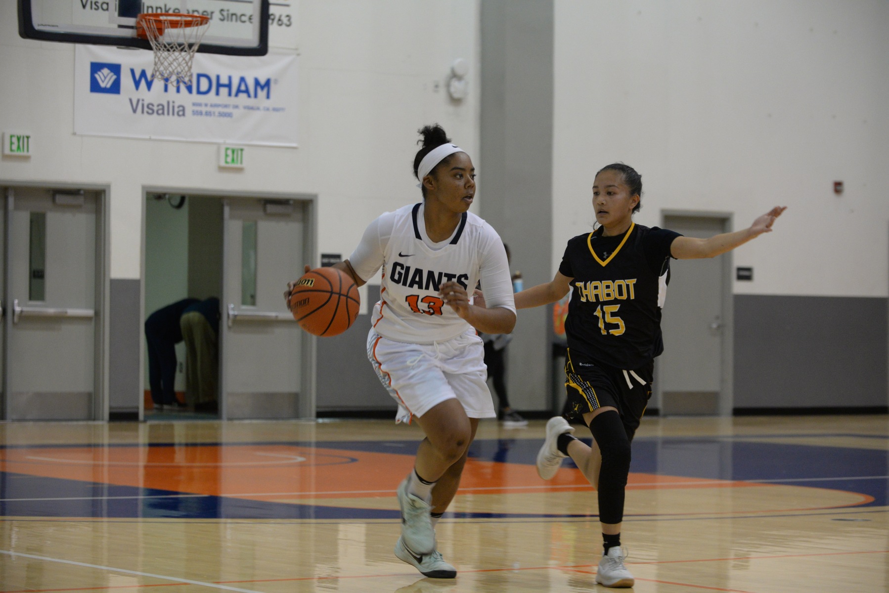 Giants blow past Reedley