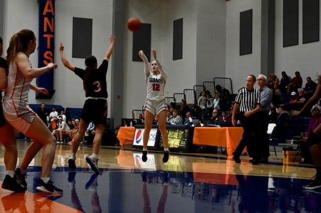 Giants set to begin chase of fourth straight CVC title