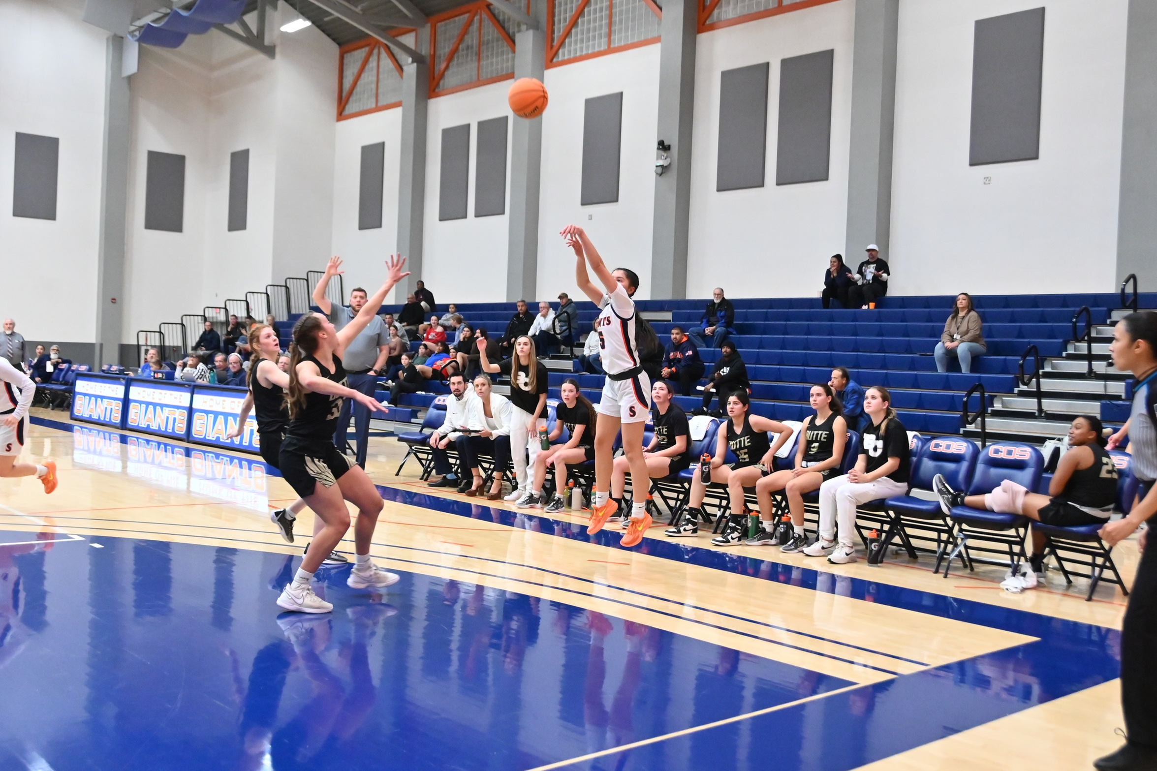 Giants fall in semifinals of Gilcrest women's basketball tournament