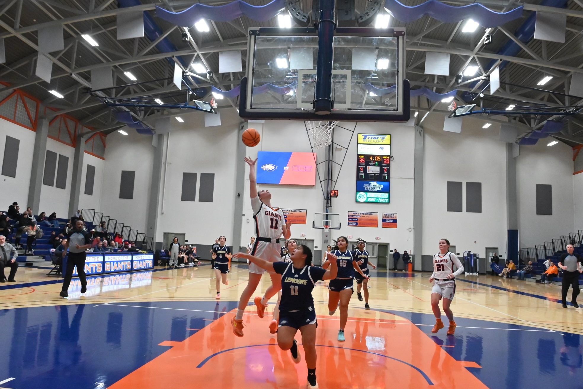 Giants women's basketball off to 2-0 start in CVC play