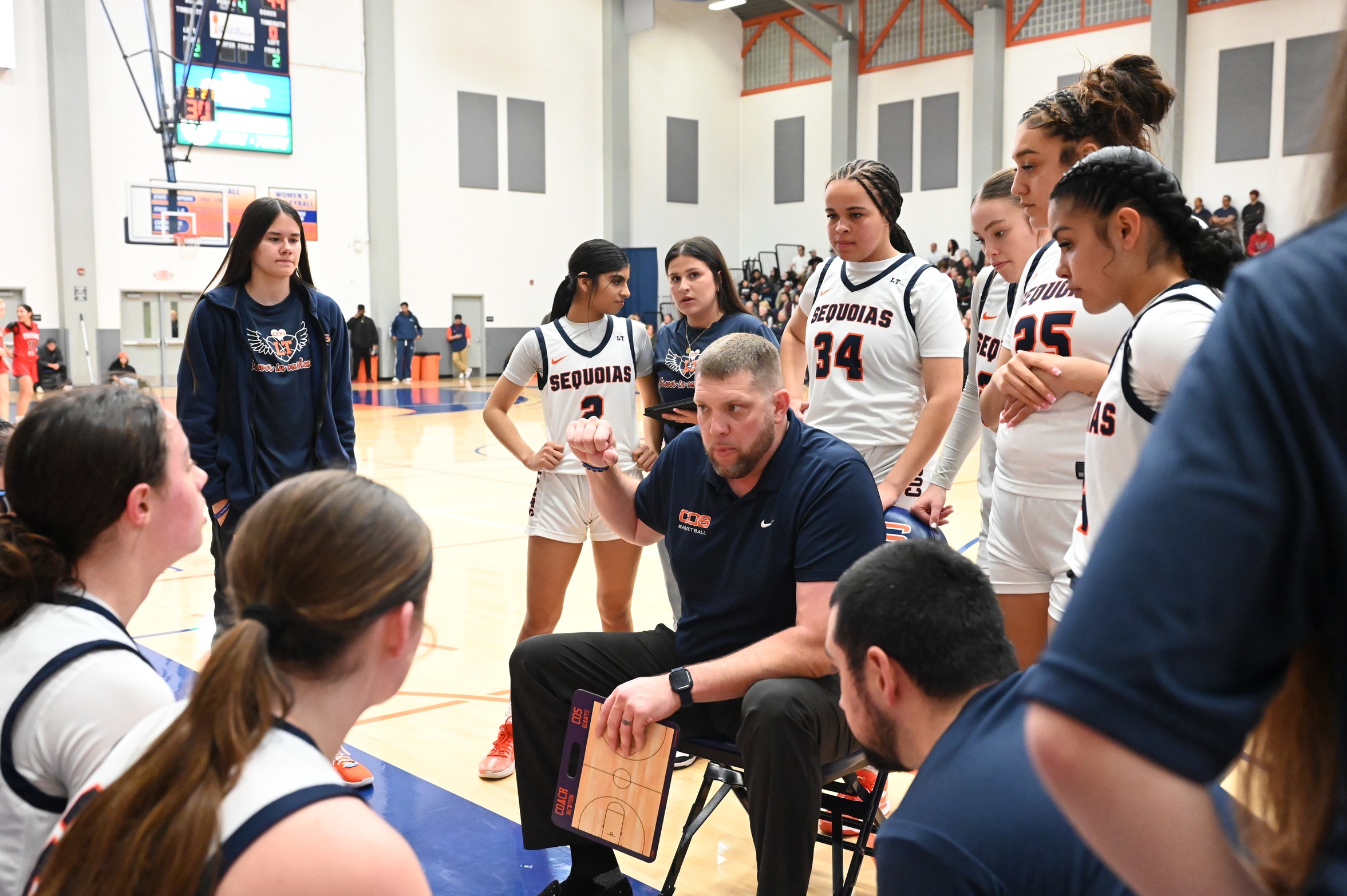 Giants take aim at completing undefeated season, winning state women's basketball title