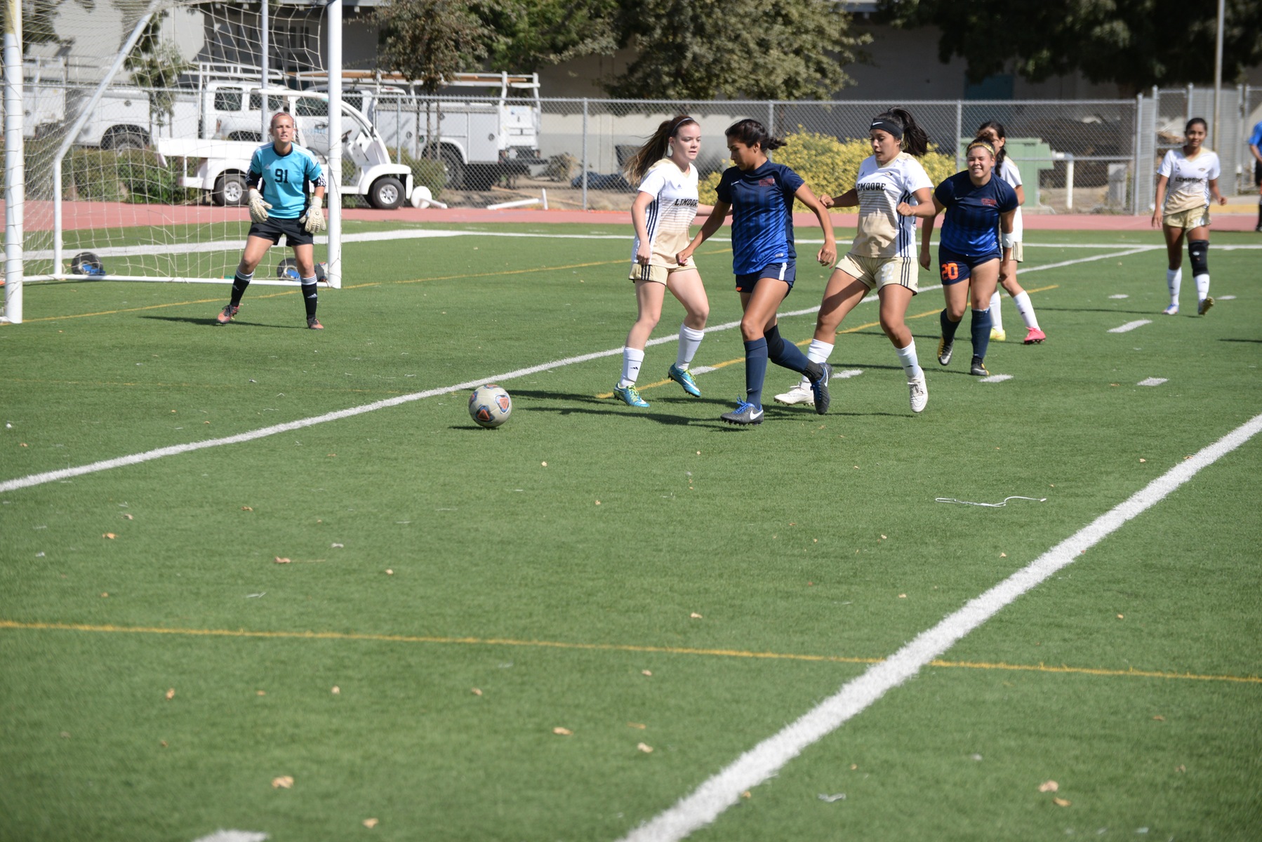 Giants fall to the Golden Eagles