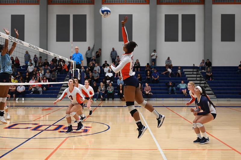 Giants to resume conference title chase at home vs. Columbia