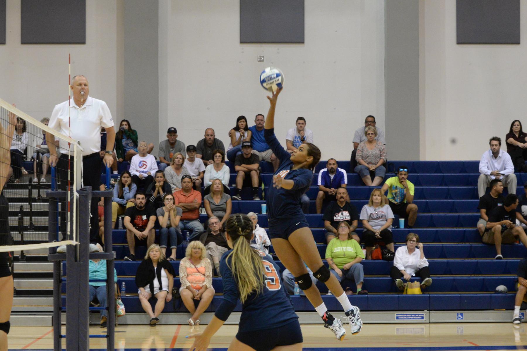 Volleyball Win Third Straight