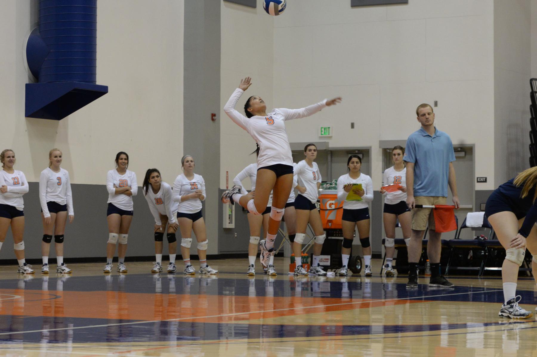 Volleyball improve to 10-1 in conference