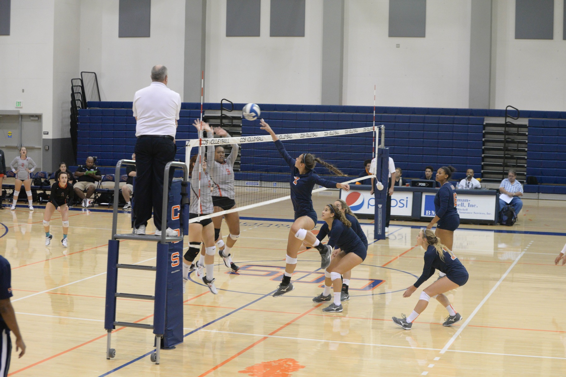 Giants down Falcons in straight sets